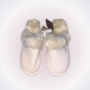 Paul Costello is off white and faux fur slippers | Sz 8.5, NWT